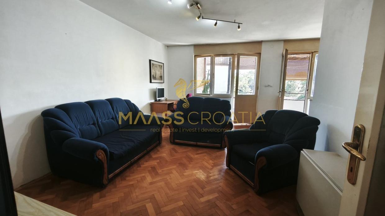 PHOTO-2025-11-24-09-43-12