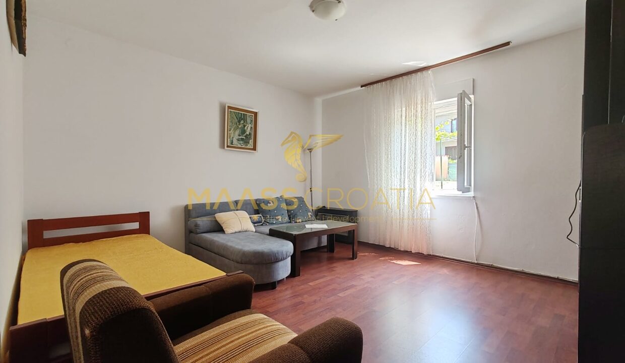 PHOTO-2025-11-25-12-39-03 (6)