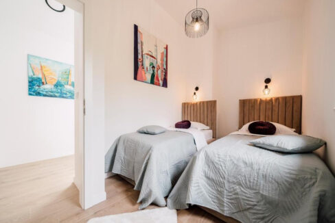 Neue moderne Villa aus Stein in der Region Zadar