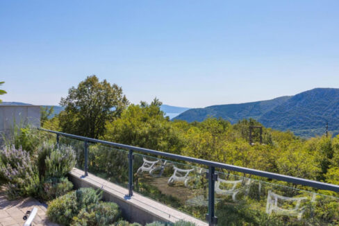 Villa im geometrischen Stil mit atemberaubendem Blick - Crikvenica