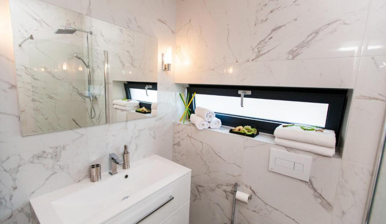 Villa im geometrischen Stil mit atemberaubendem Blick - Crikvenica