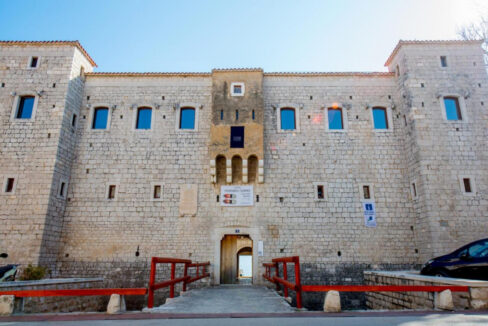 Rustikale Doppelhaushälfte - Kastel Luksic