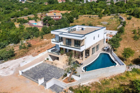 Neue Villa mit Meerblick in der Nähe von Zadar