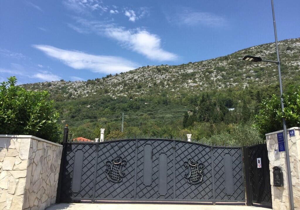 Imperial Style Villa mit Schwimmbad - Dorf Klek