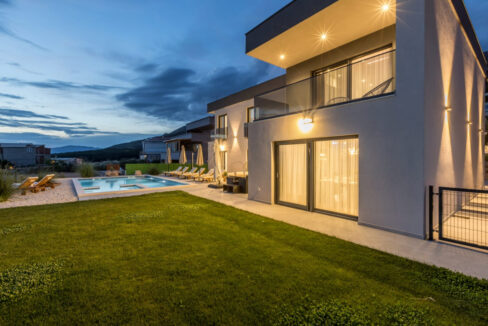 Neues Meerblick-Ferienhaus Podstrana