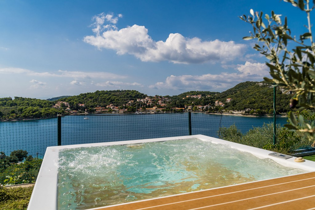 Großzügiges Anwesen mit einem Tennisplatz und einem Haus - Zaton, Dubrovnik Gebiet