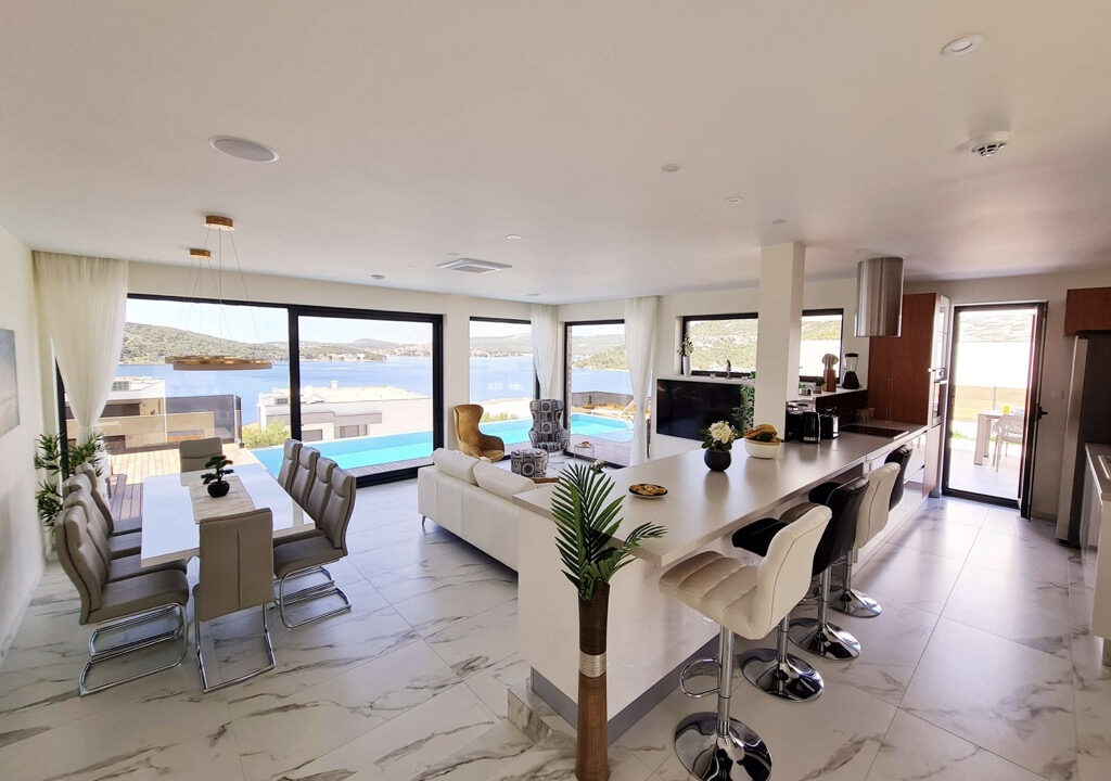 Neue Villa mit Meerblick, Rogoznica