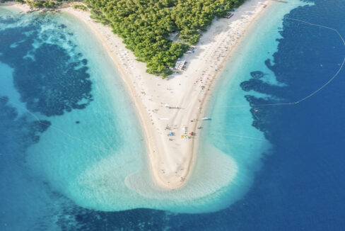 Neues modernes Haus auf der Insel Solta