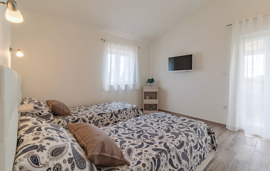 Atemberaubende zweistöckige Villa - Region Pula