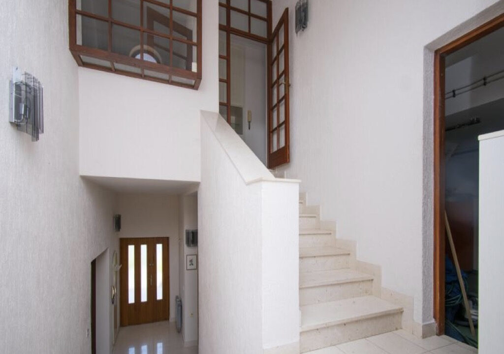 Haus mit Meerblick in Sibenik