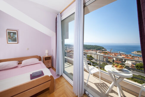 Haus mit Garten und Meerblick in Makarska