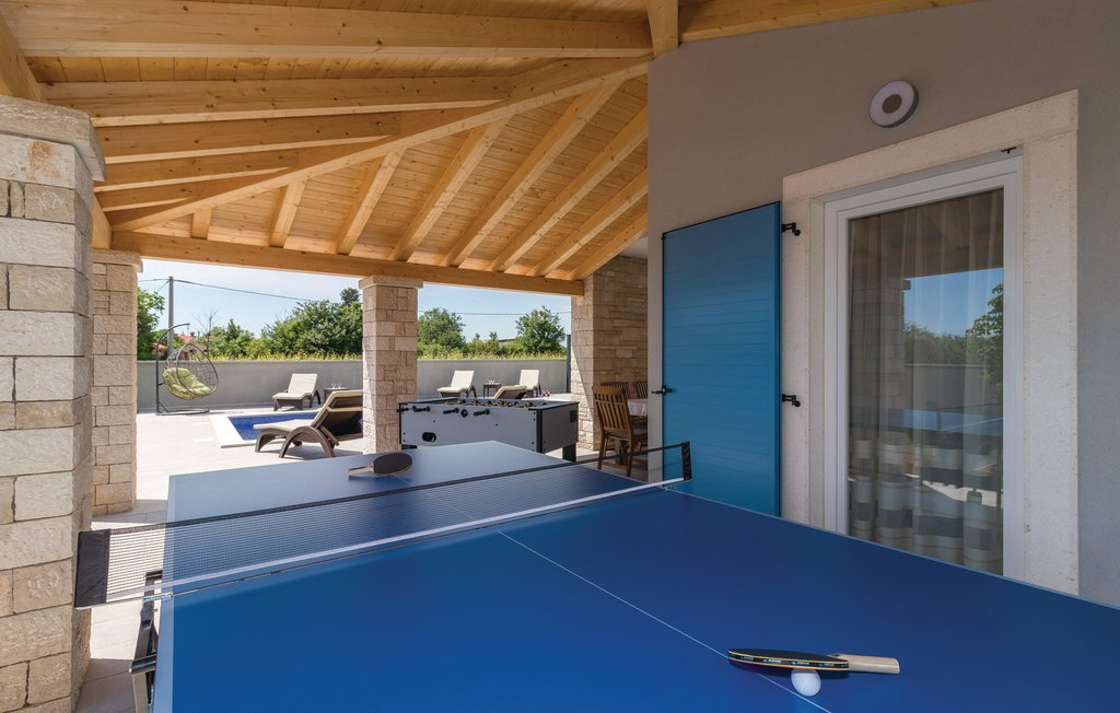 Atemberaubende zweistöckige Villa - Region Pula