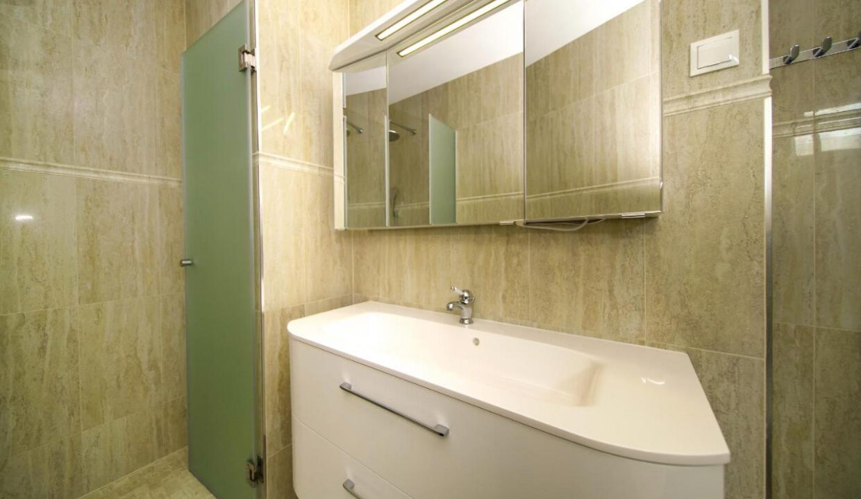 Wunderschöne Villa mit Meerblick in der Region Zadar