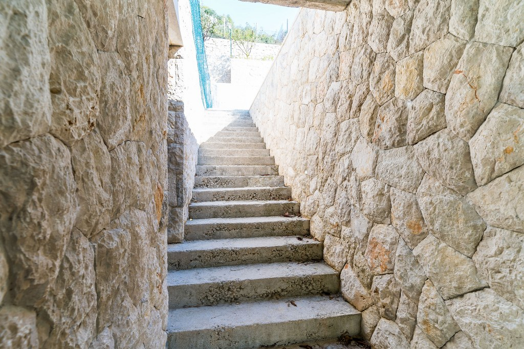 Großzügiges Anwesen mit einem Tennisplatz und einem Haus - Zaton, Dubrovnik Gebiet