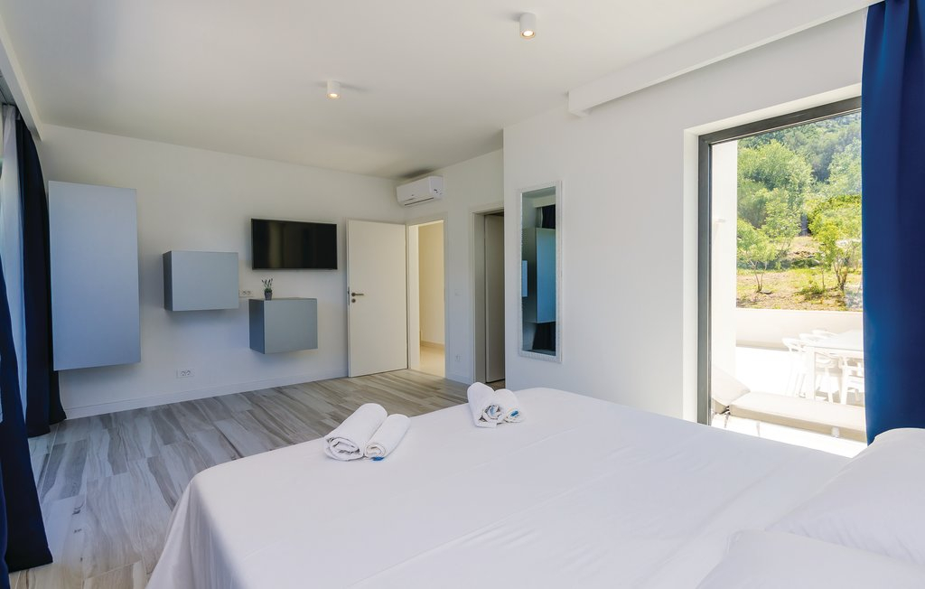 Weiße Villa am Meer mit extra Grundstück - Dubrovnik