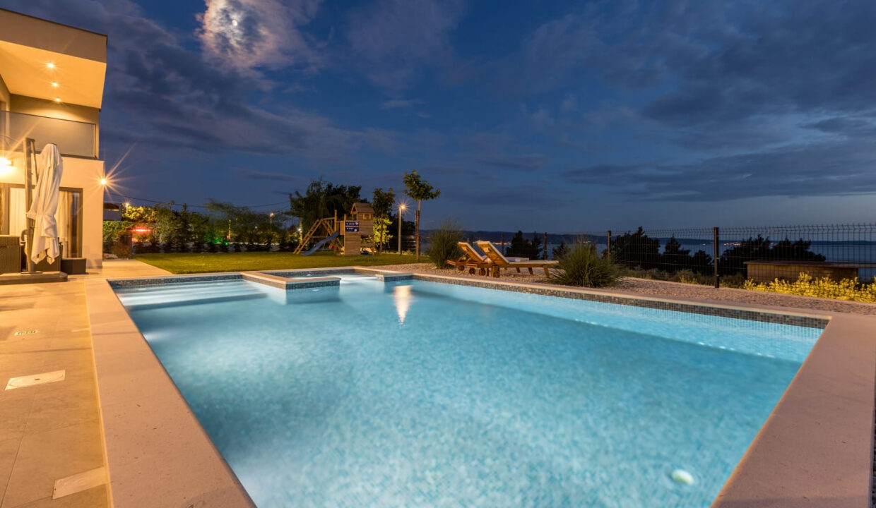 Neues Meerblick-Ferienhaus Podstrana