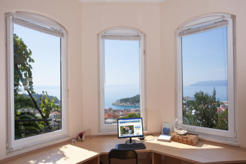 Haus mit Garten und Meerblick in Makarska