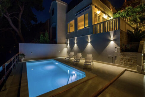 Steinhaus mit Meerblick auf der Insel Brac