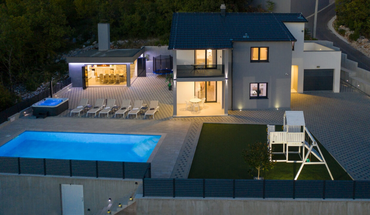 Großzügiges Einfamilienhaus - Stadt Imotski