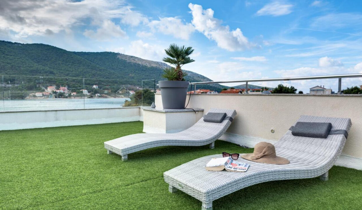 Haus am Wasser in Sibenik