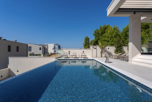 Moderne Villa in Split, Podstrana