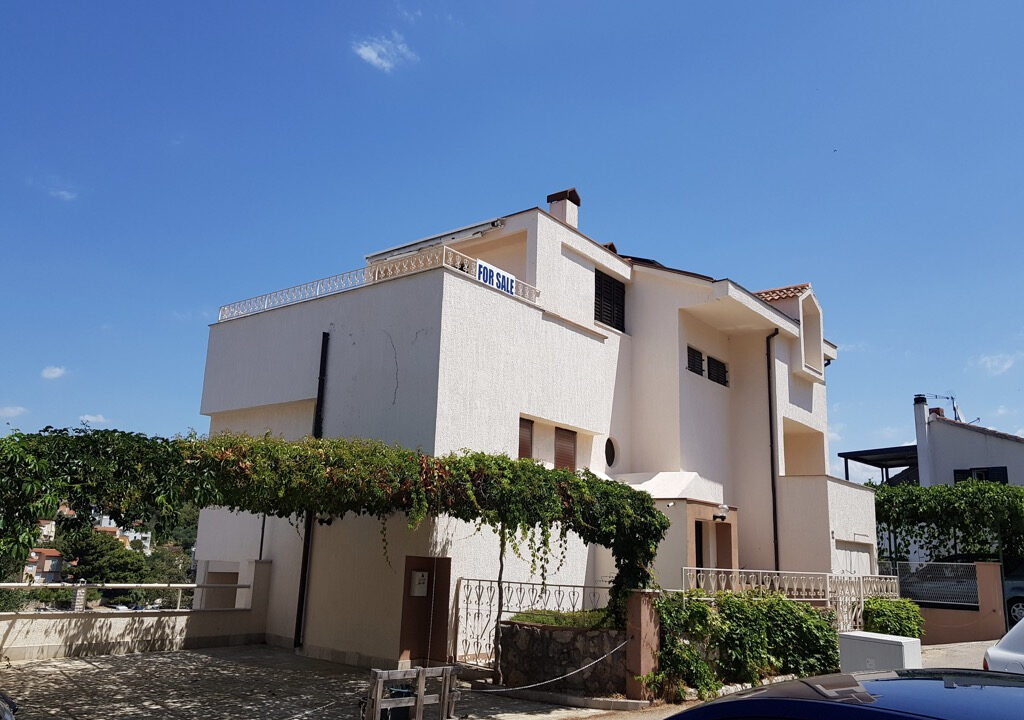 Haus mit Meerblick in Sibenik