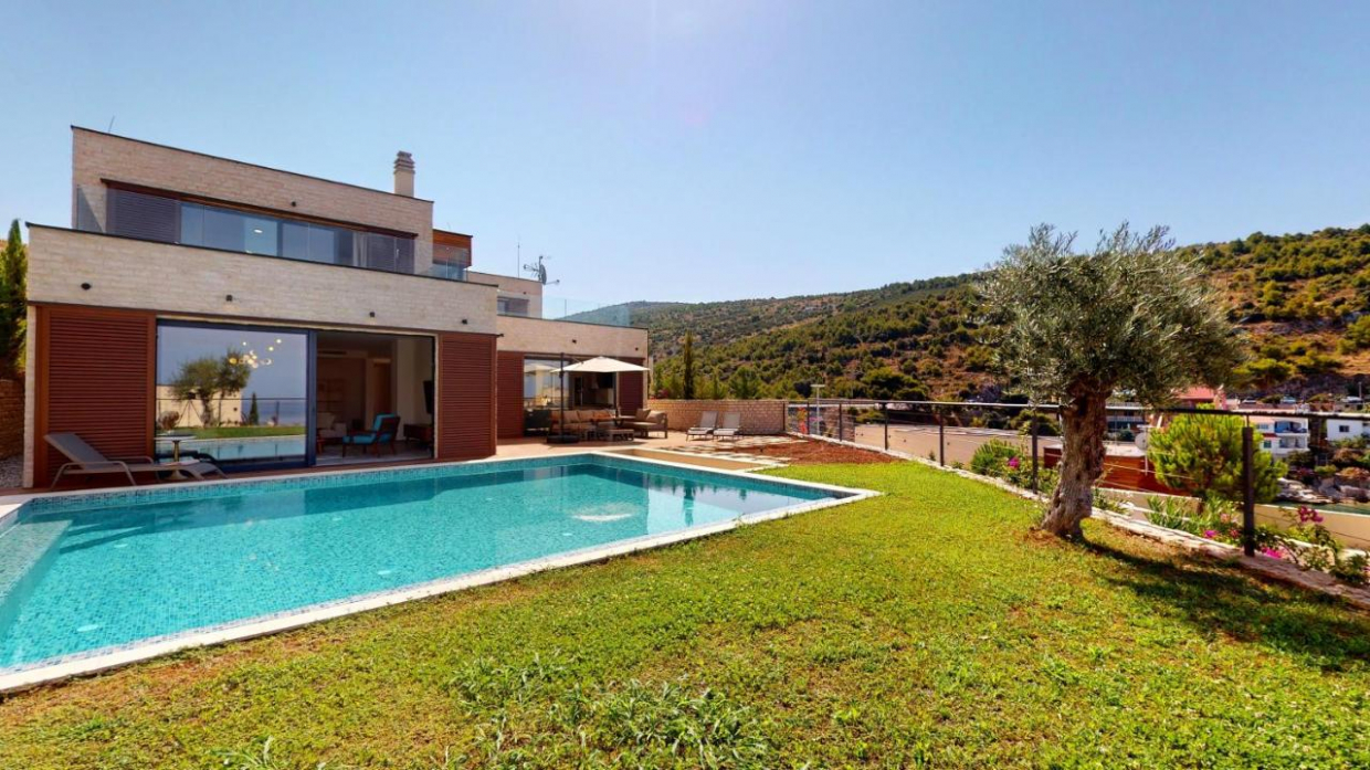 Spaciuos Villa Primošten