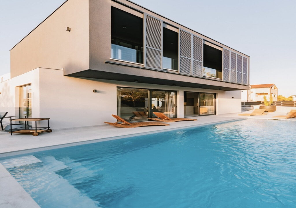 Neue moderne Villa in Sibenik