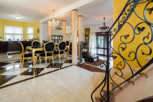 Tropisch anmutende Villa in der Nähe des Nationalparks Krka