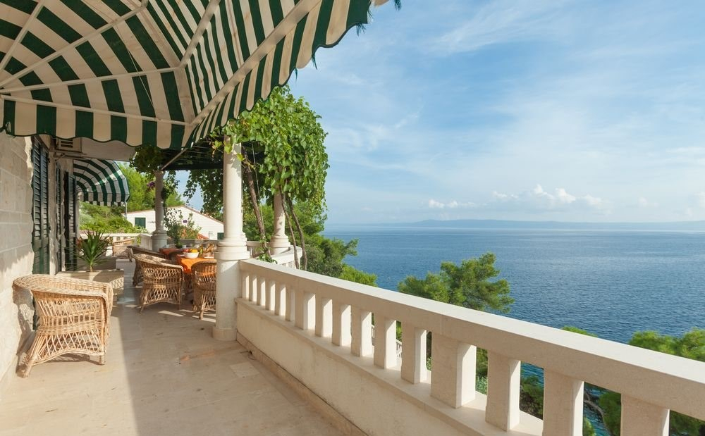 Villa am Meer auf der Insel Bra?