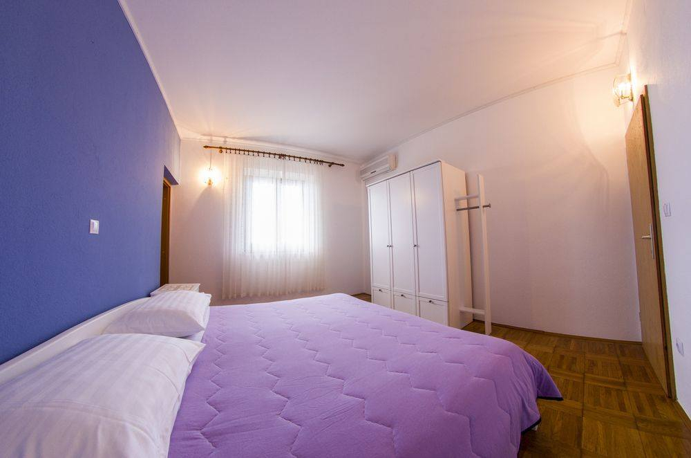 Villa am Meer auf der Insel Bra?