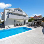 Neues Ferienhaus in der Nähe von Sibenik