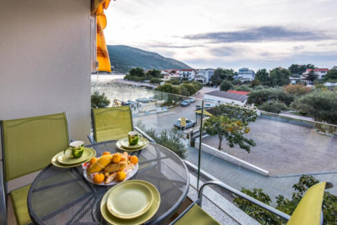 Haus am Wasser in Sibenik