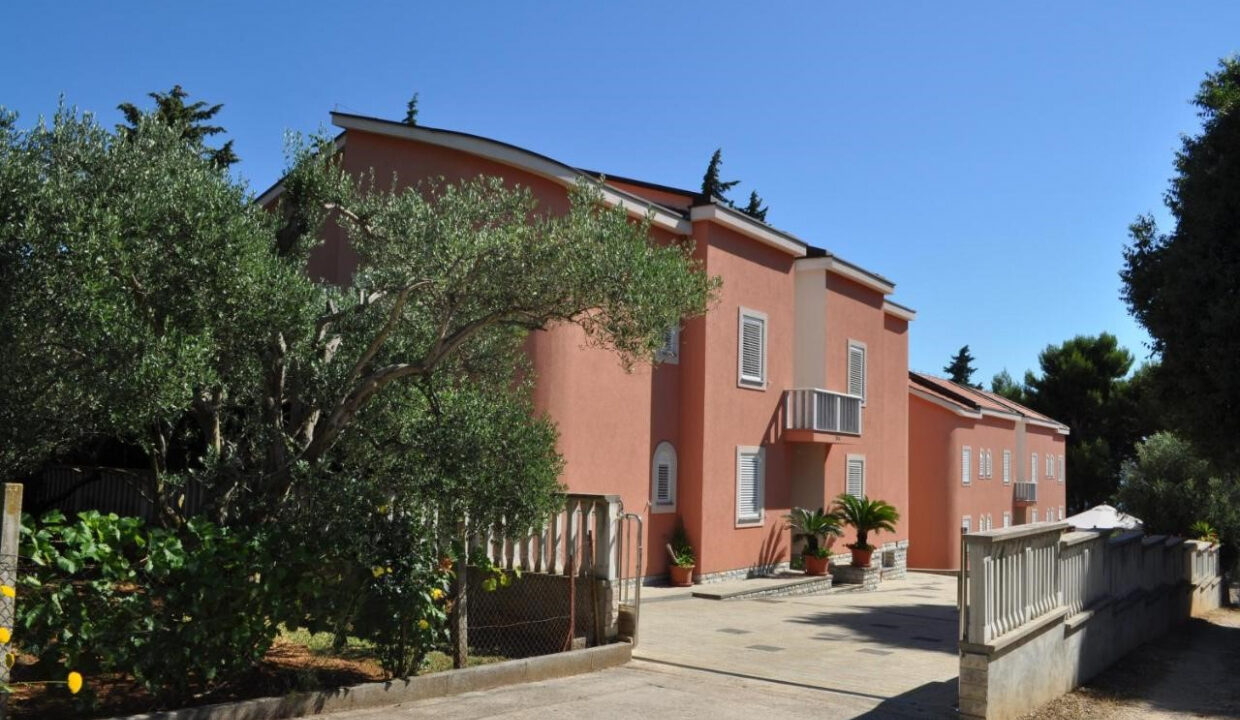 Grundstück am Meer Sveti Filip Jakov