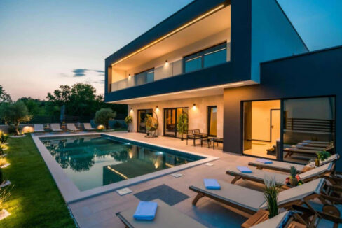 Modernes Haus bei Makarska