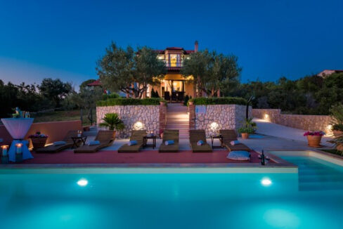 Tropisch anmutende Villa in der Nähe des Nationalparks Krka