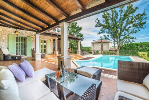 Faszinierendes Herrenhaus aus Stein in Visnjan, Istra