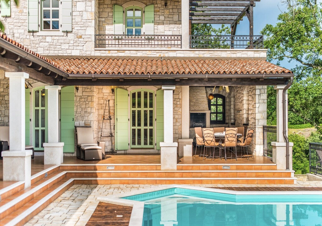 Faszinierendes Herrenhaus aus Stein in Visnjan, Istra