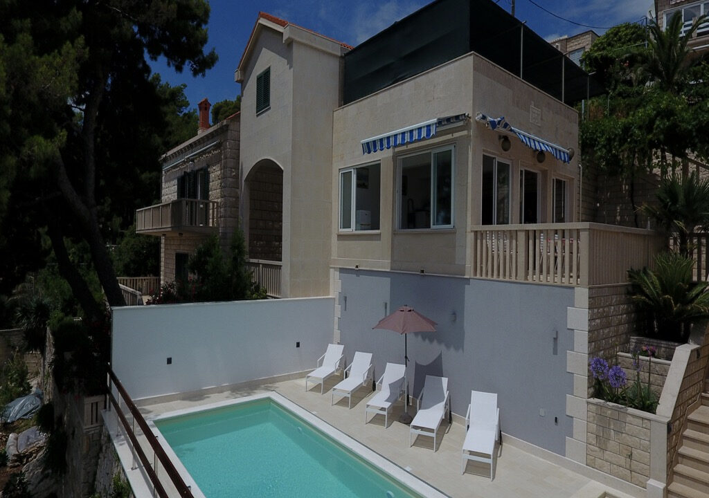 Steinhaus mit Meerblick auf der Insel Brac