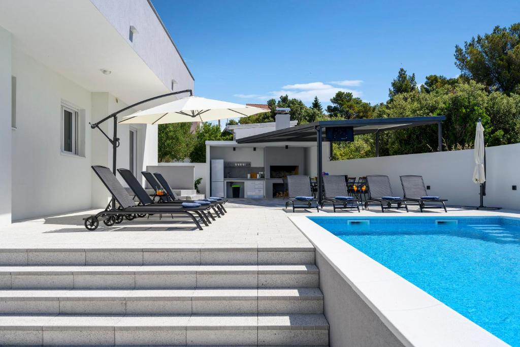 Neues Ferienhaus in der Nähe von Sibenik