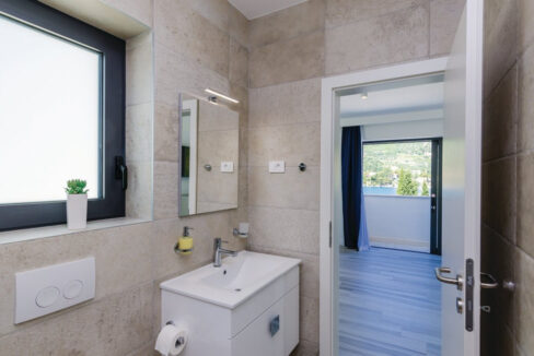 Weiße Villa am Meer mit extra Grundstück - Dubrovnik