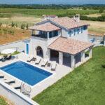 Atemberaubende zweistöckige Villa - Region Pula