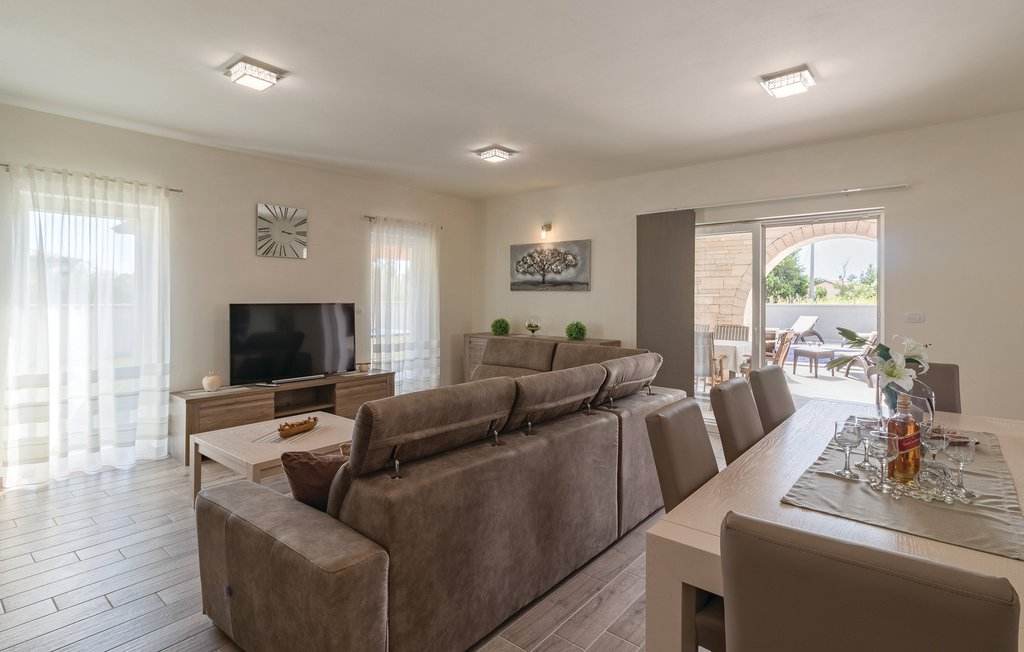 Atemberaubende zweistöckige Villa - Region Pula