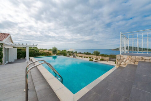 Steinvilla im Kolonialstil - Drvenik Mali, Split