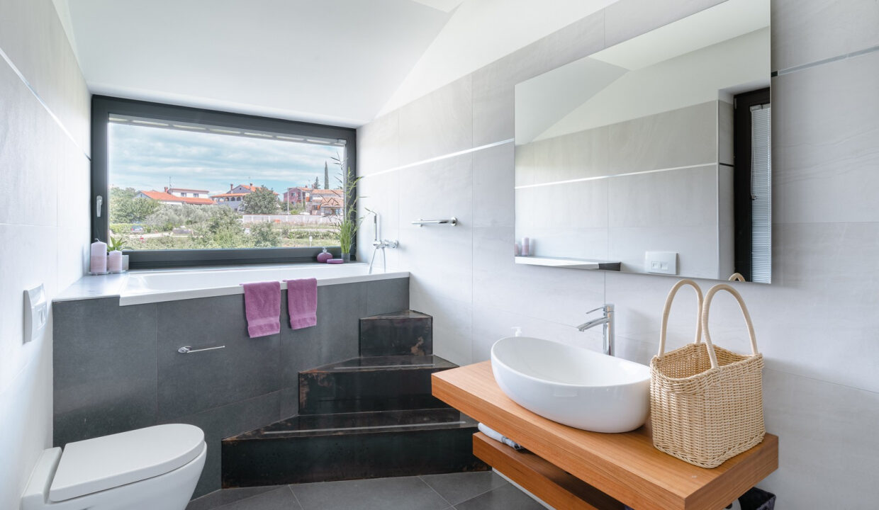 Exklusive moderne Villa in Porec