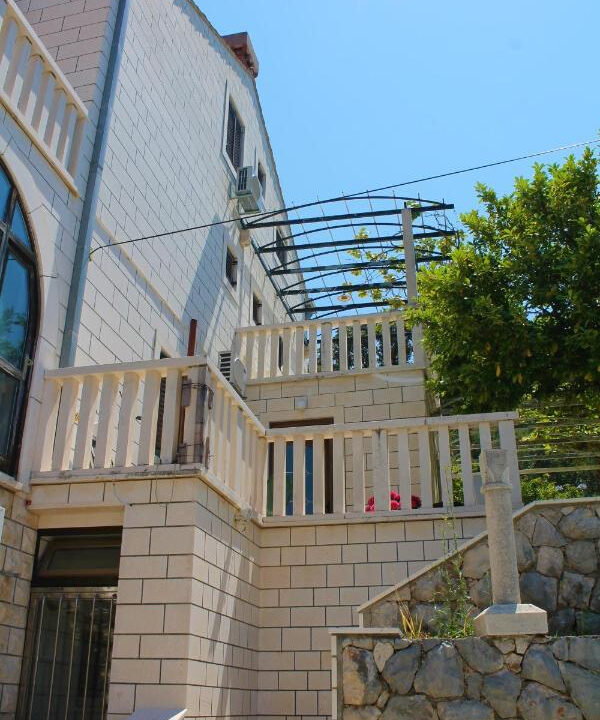 Stein-Apartmenthaus in Dubrovnik