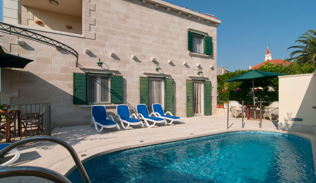 Steinhaus in Supetar, Brac