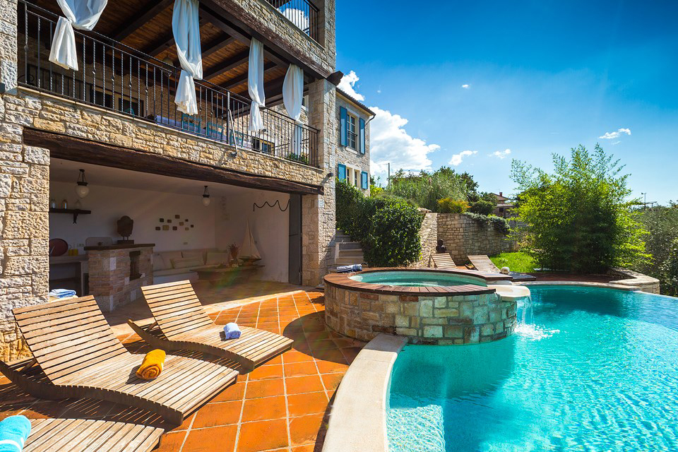 Steinhaus mit Meerblick in der Region Rovinj