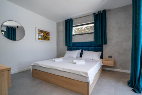 Villa aus Stein direkt am Meer auf der Insel Brac