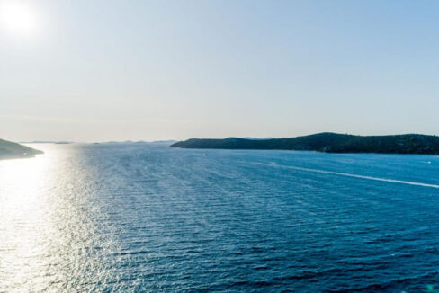 Haus am Meer in der Nähe von Šibenik